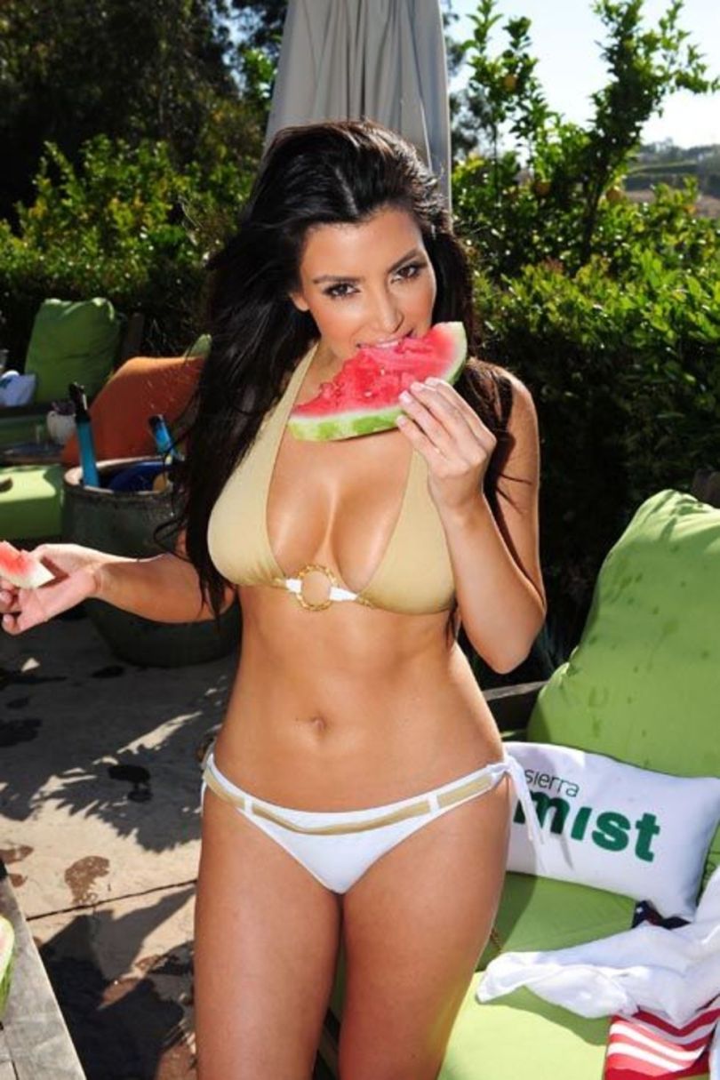 	Kim Kardashian, Hot Kim Kardashian, Sexy Bikini Kim Kardashian, New Bikini Kim Kardashian, Bikini Kim Kardashian	